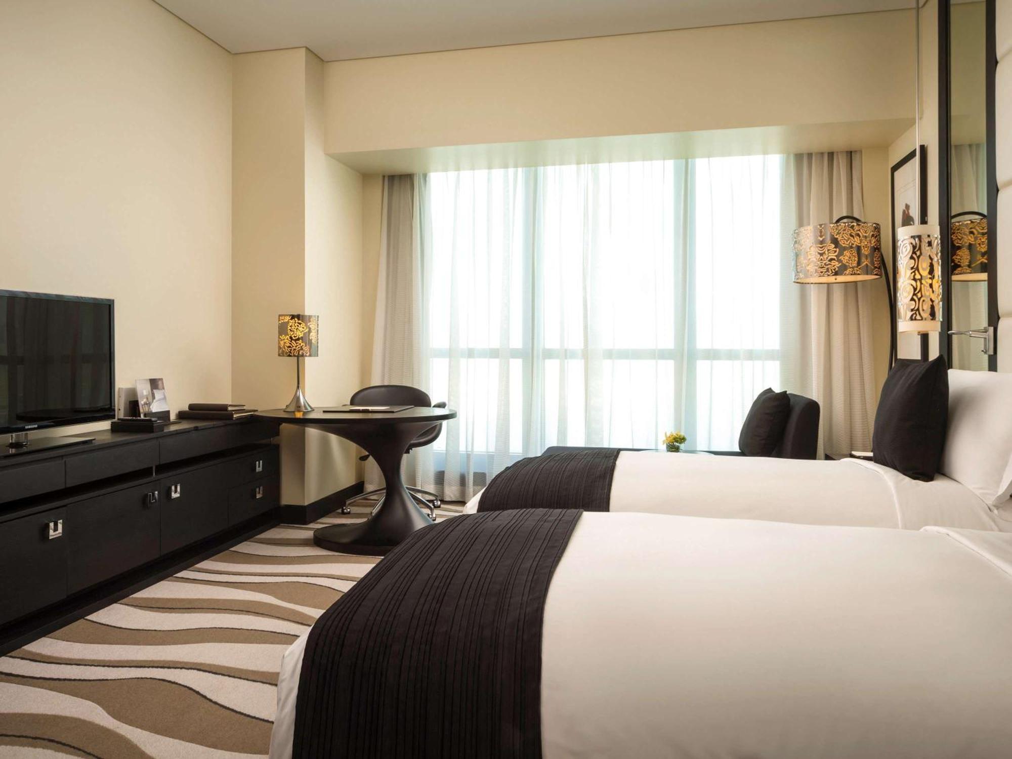 Sofitel Abu Dhabi Corniche Exterior foto Deluxe Room